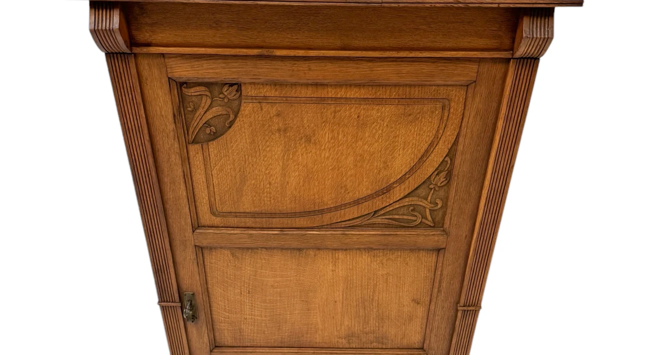 Arts & Crafts Art Nouveau One-Door Cabinet, 1900s